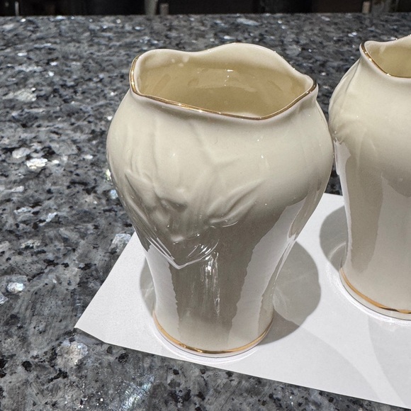 ☘️Vintage 2000’s Irish Belleek Butterfly Toy Spill 3 1/2” Tall Vases (set of 2) - Picture 3 of 16